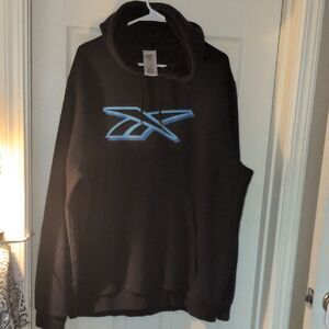 Reebok 2XL Black Hoodie With Front pocket And logo